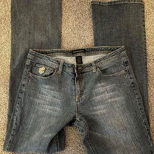 Like new vintage jeans. Size 11/12 but could fit smaller.